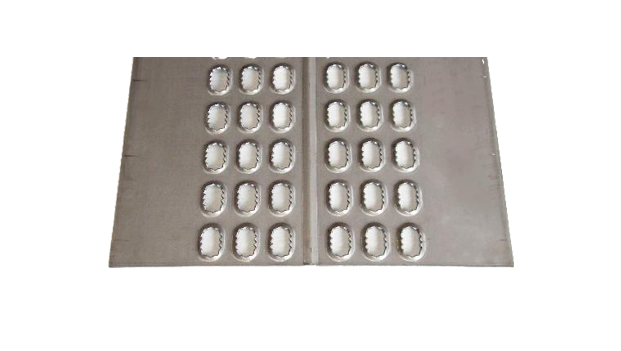 Track 6 pouch 23 x 143 Steel oblong hole Steel